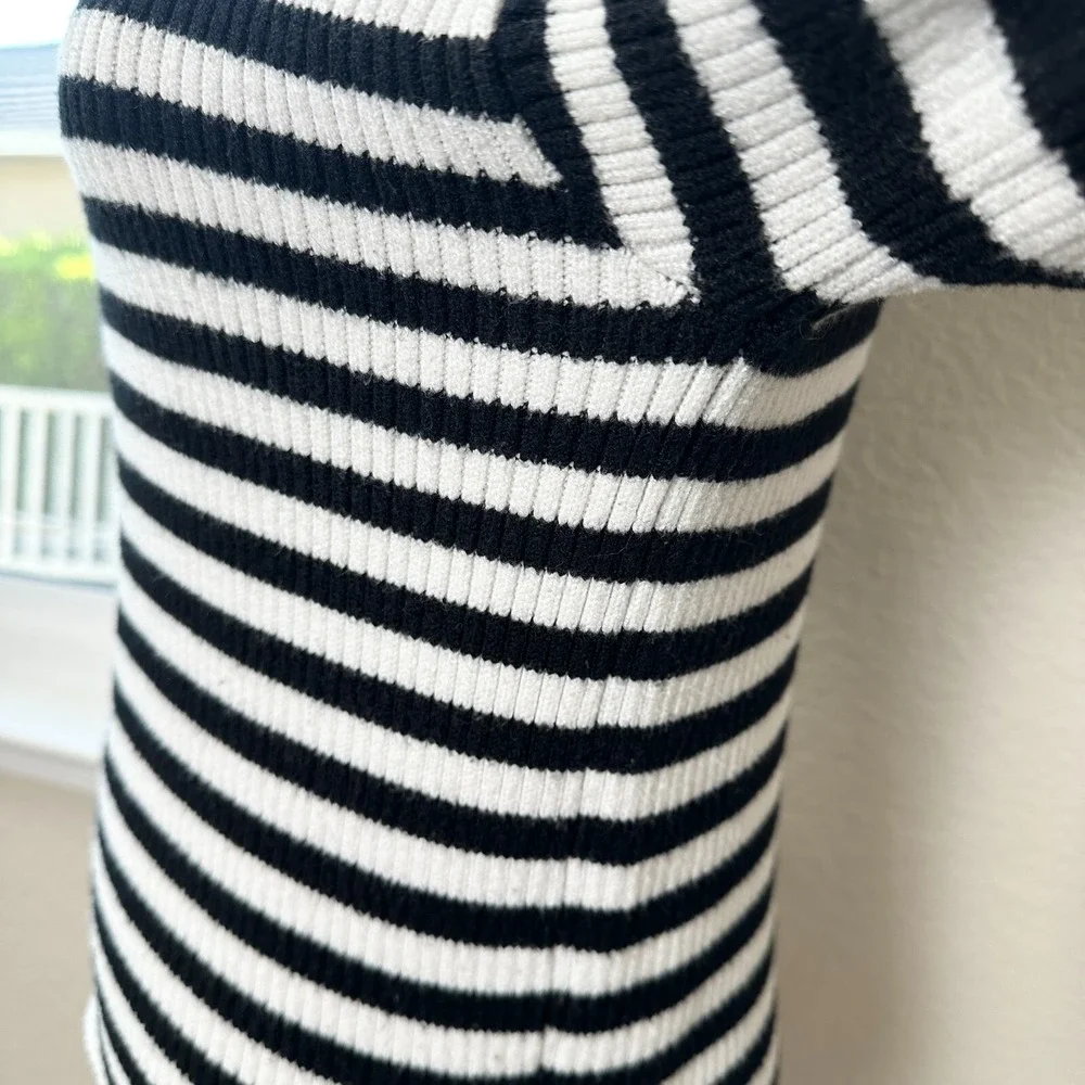 Anthropologie Sydney Sweater Womens XS Black White Striped Balloon Sleeve Preppy
